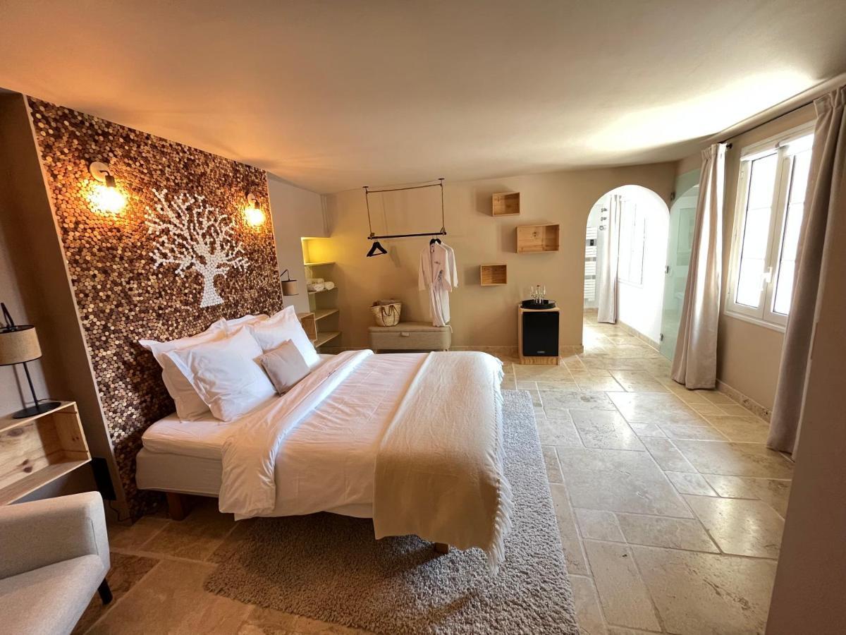 Domaine De La Citerne Bed & Breakfast น็องส์-เลส์-แป็งส์ ภายนอก รูปภาพ